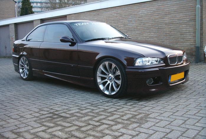 BMW 325i: 11 фото