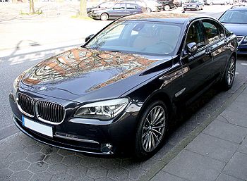 BMW 730: 2 фото