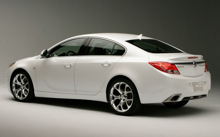 Buick Regal GS: 7 фото