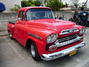 Chevrolet Apache: 4 фото