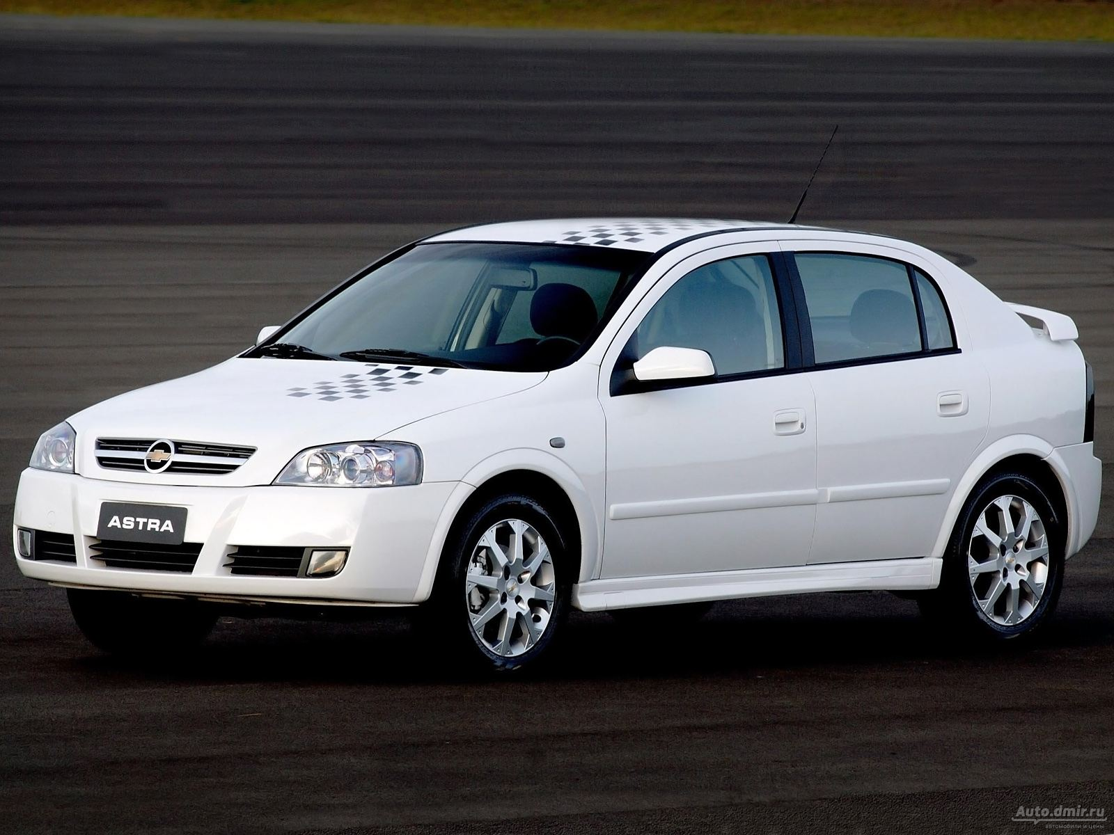 Chevrolet Astra: 7 фото