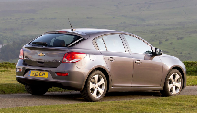 Chevrolet Cruze: 11 фото