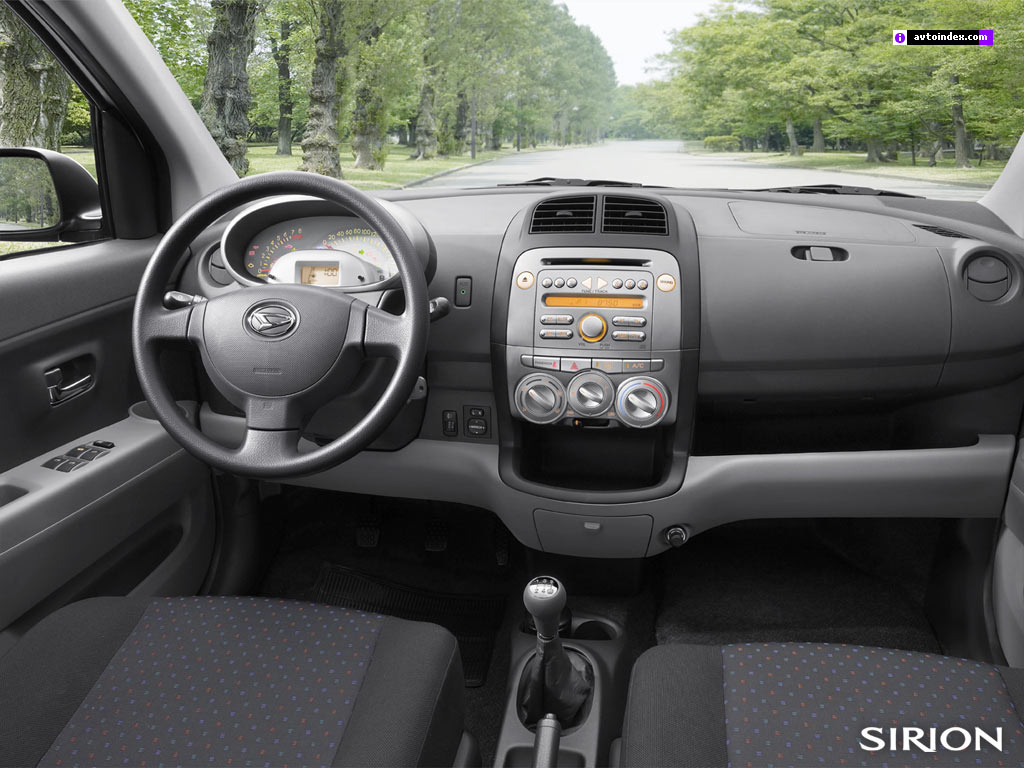 Daihatsu Sirion: 4 фото