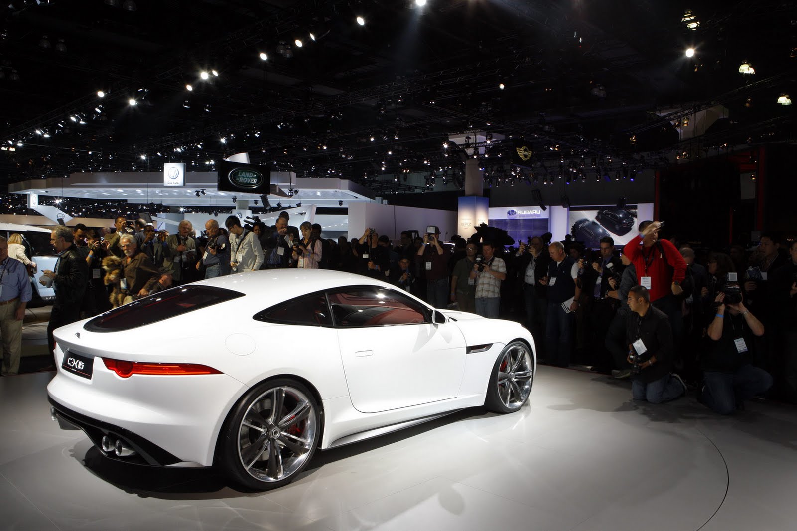 Jaguar C-X16: 12 фото