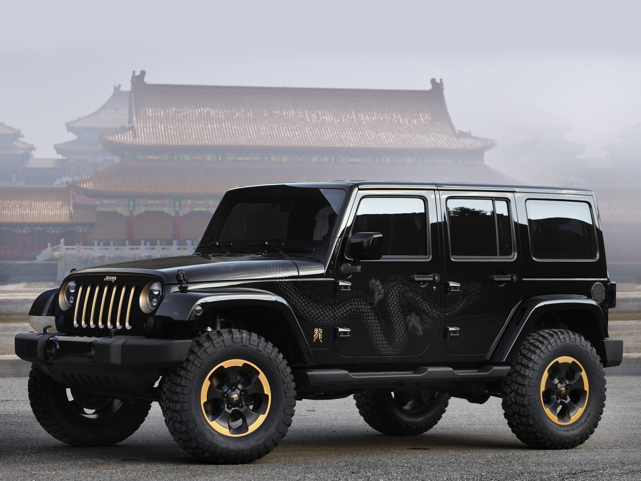 Jeep Wrangler: 8 фото