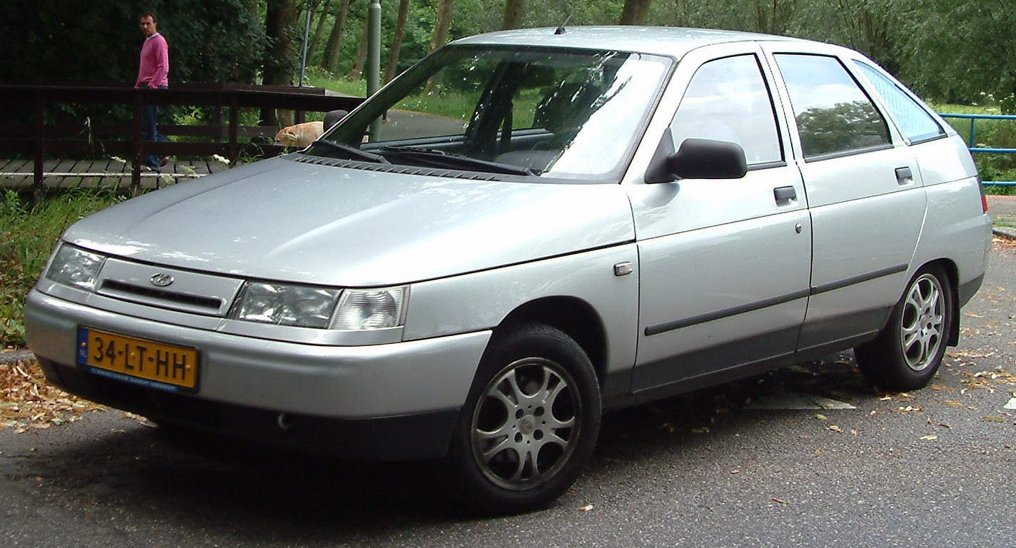 Lada 112: 6 фото