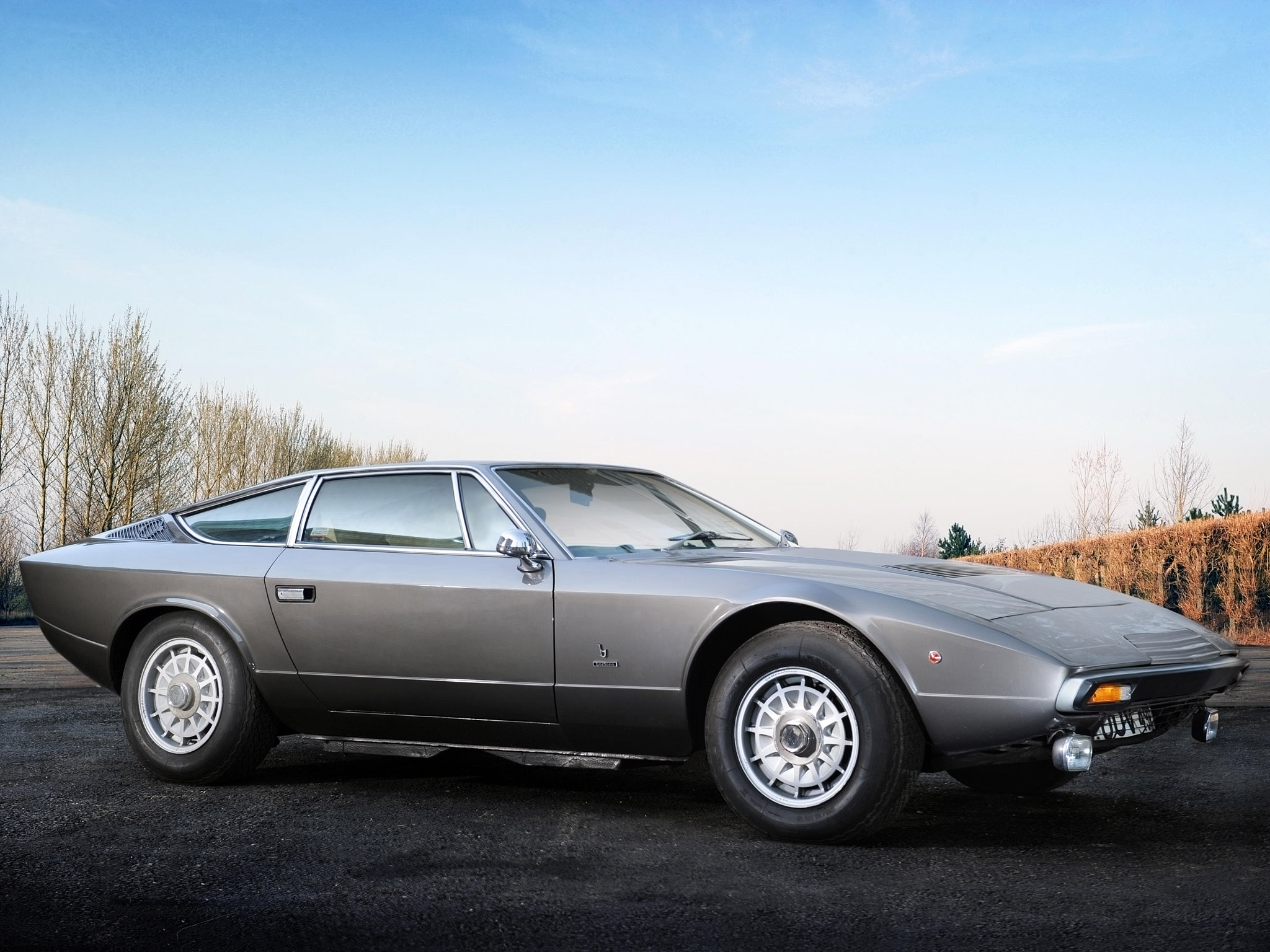 Maserati Khamsin: 7 фото