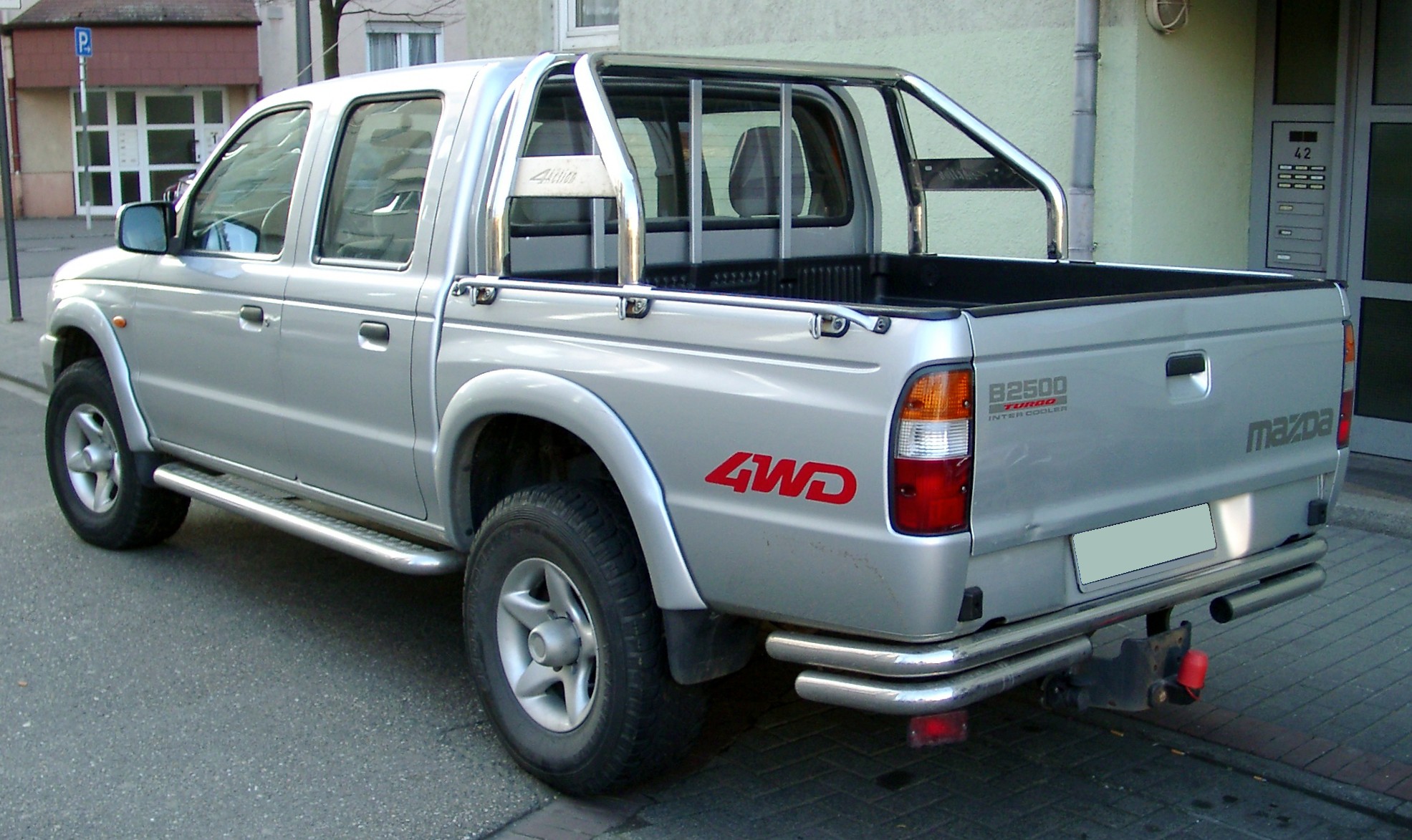 Mazda B-2500