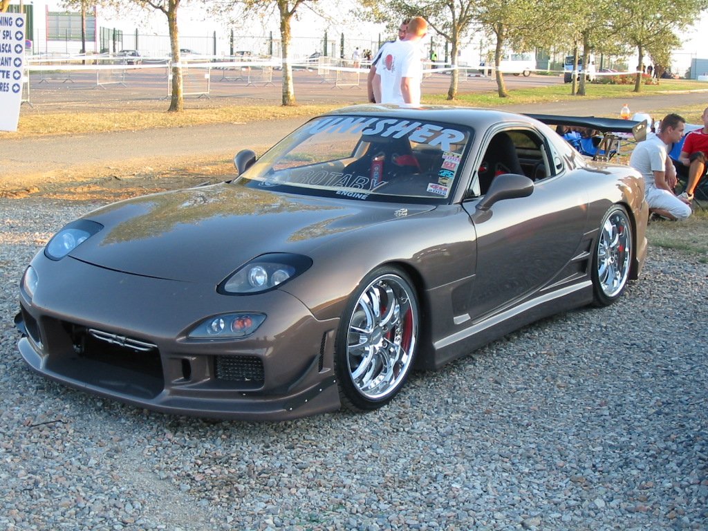 Mazda RX-7: 12 фото