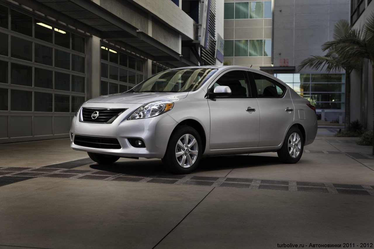 Nissan Versa: 10 фото