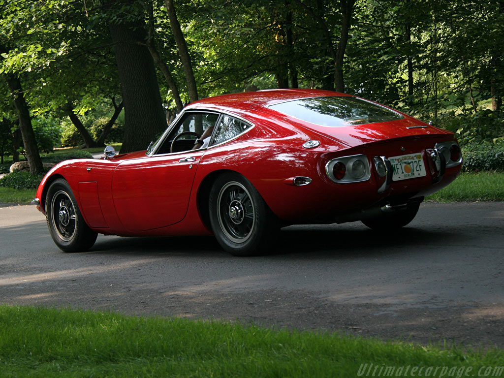 Toyota 2000GT: 10 фото