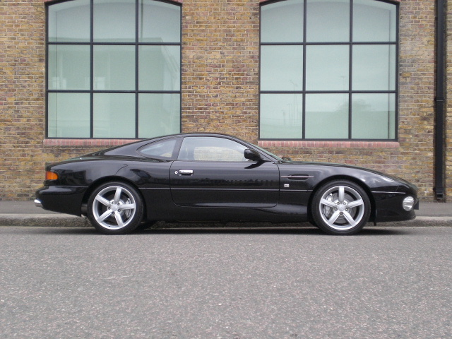 Aston Martin DB7 GT: 6 фото