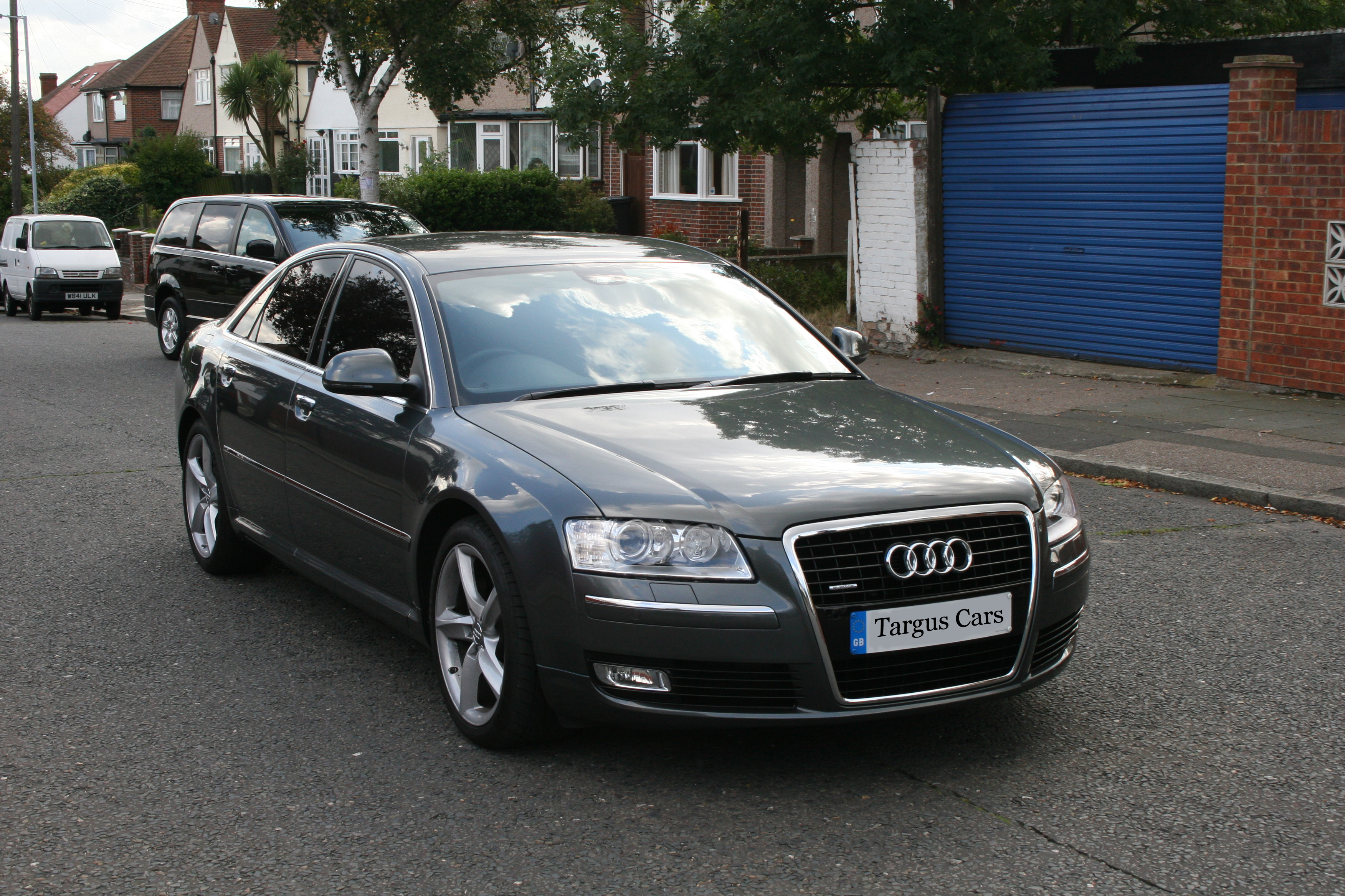 Audi A6 C6: 11 фото