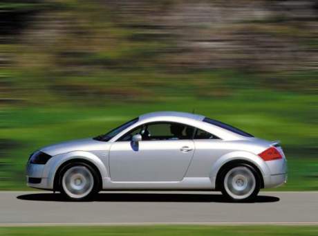 Audi TT Coupe: 8 фото