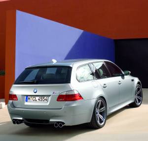 BMW M5 E61: 1 фото