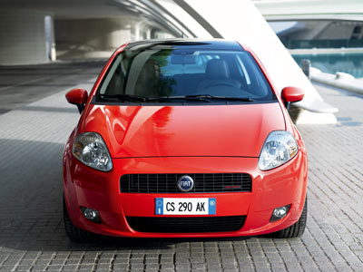 Fiat Grande Punto: 8 фото