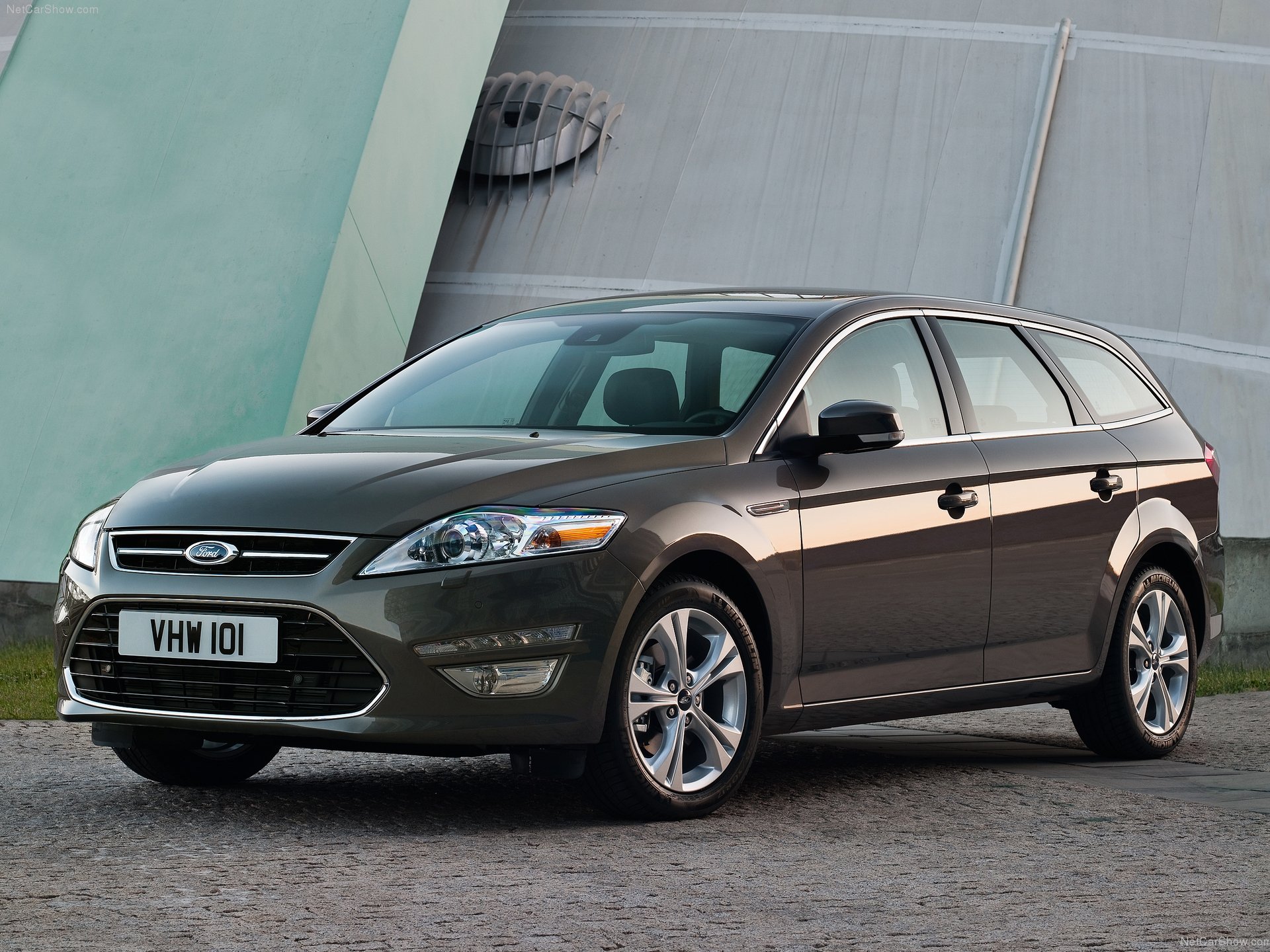 Ford Mondeo Wagon: 12 фото