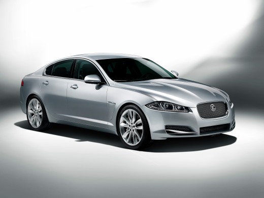 Jaguar XF: 8 фото