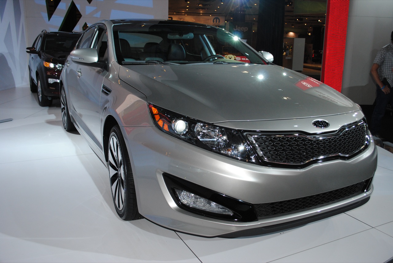 Kia Optima: 7 фото