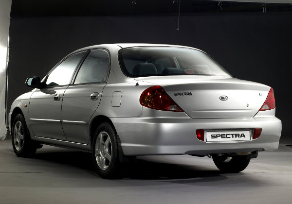 Kia Spectra: 8 фото