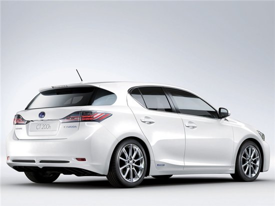 Lexus CT: 7 фото