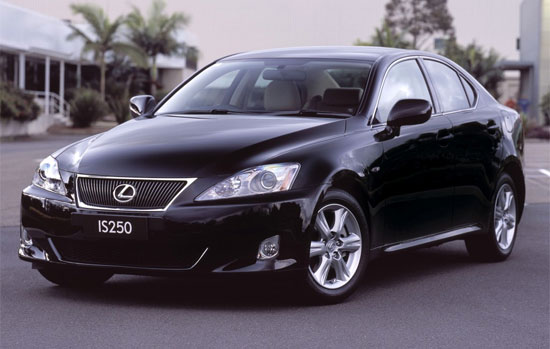 Lexus IS: 3 фото