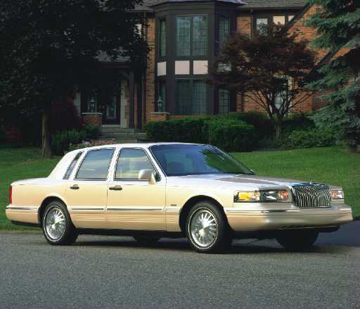 Lincoln Town Car II: 11 фото