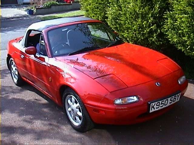 Mazda Eunos Roadster: 2 фото