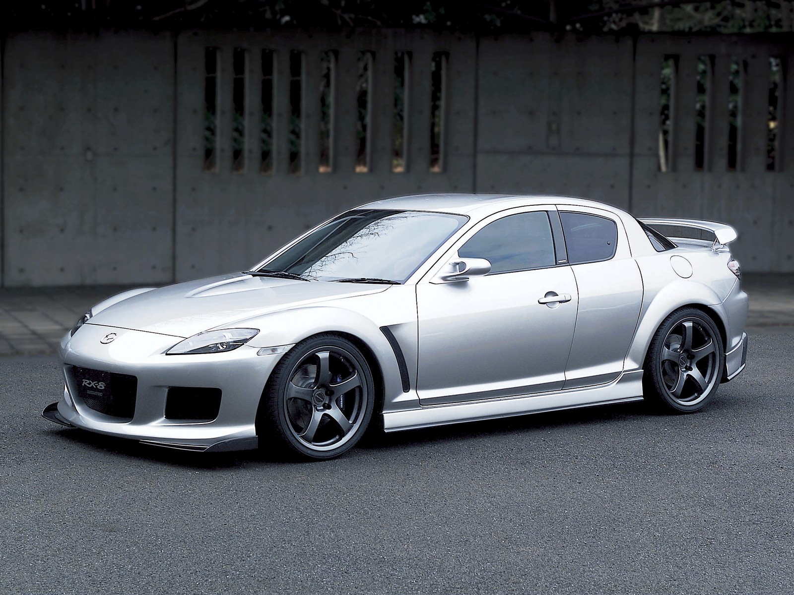 Mazda RX-8: 2 фото