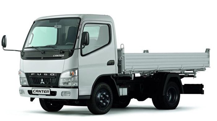 Mitsubishi Fuso Canter: 7 фото