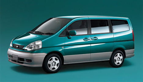 Nissan Serena: 5 фото