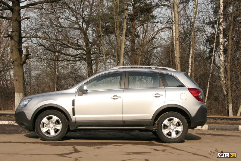 Opel Antara: 12 фото