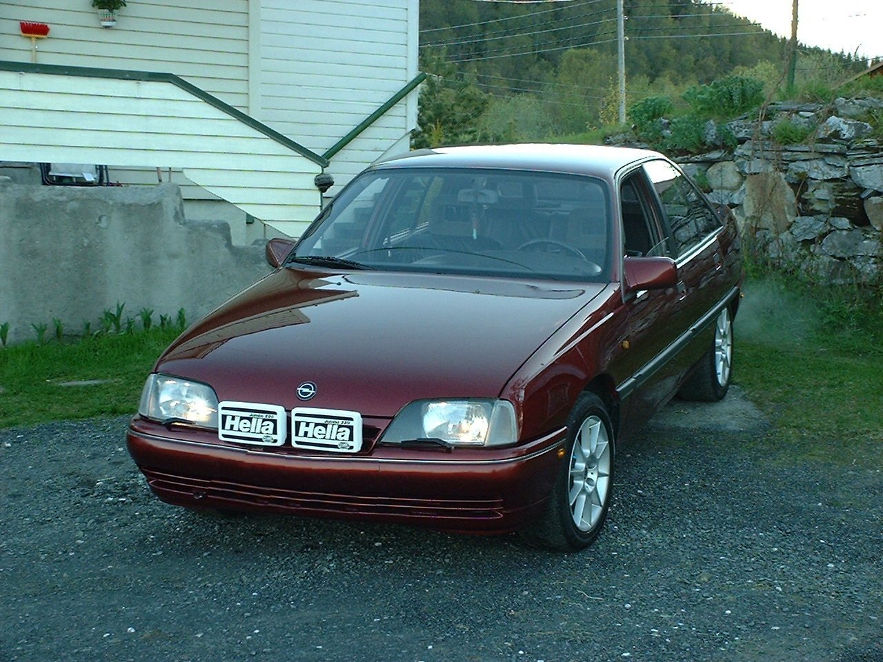 Opel Omega A: 6 фото