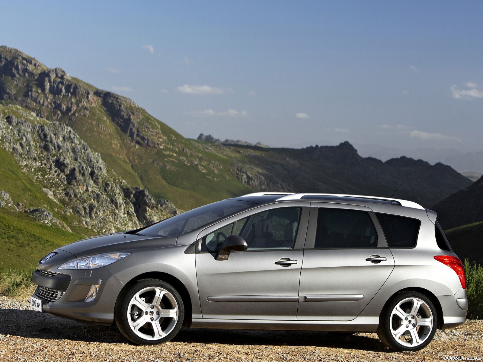 Peugeot 308 SW: 2 фото