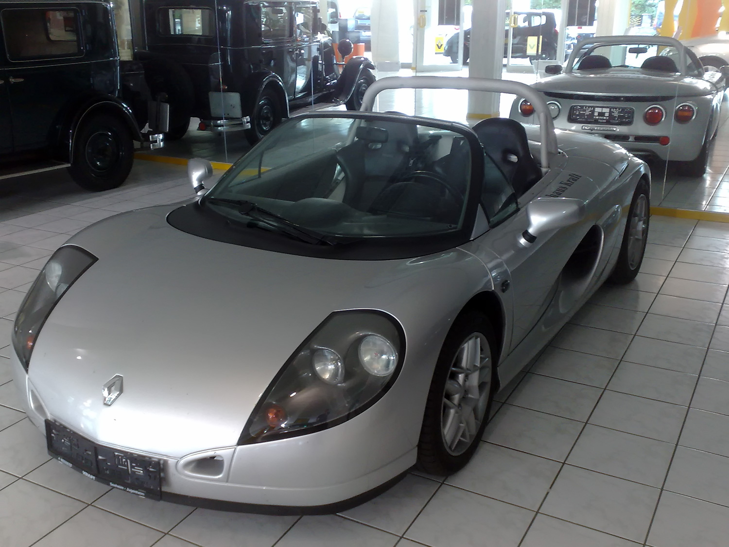 Renault Sport Spider: 11 фото