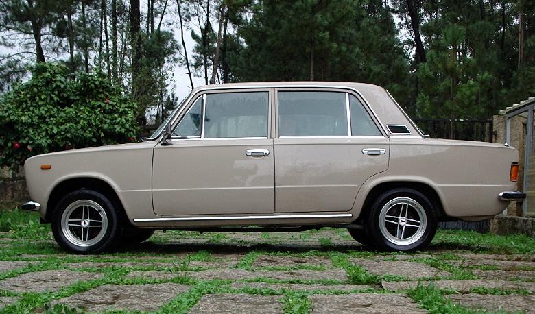 SEAT 124: 8 фото