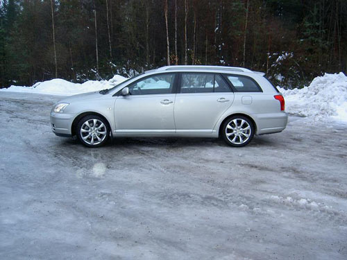 Toyota Avensis Wagon: 5 фото