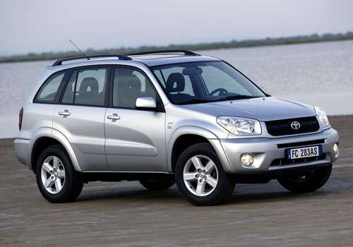 Toyota RAV4: 3 фото