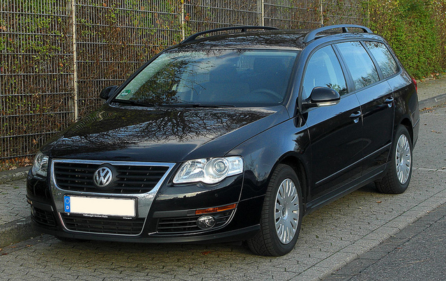 Volkswagen Passat B6 Variant: 10 фото