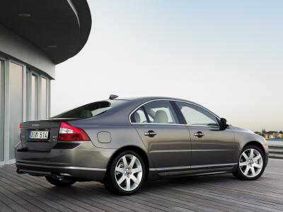 Volvo S80: 12 фото